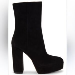 STUART WEITZMAN
Suede platform ankle boots
$750 women Sz 11 new 
Color: black